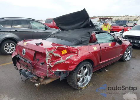 2006 Ford Mustang Gt z USA, uszkodzony, nr VIN 1ZVHT85H665257423